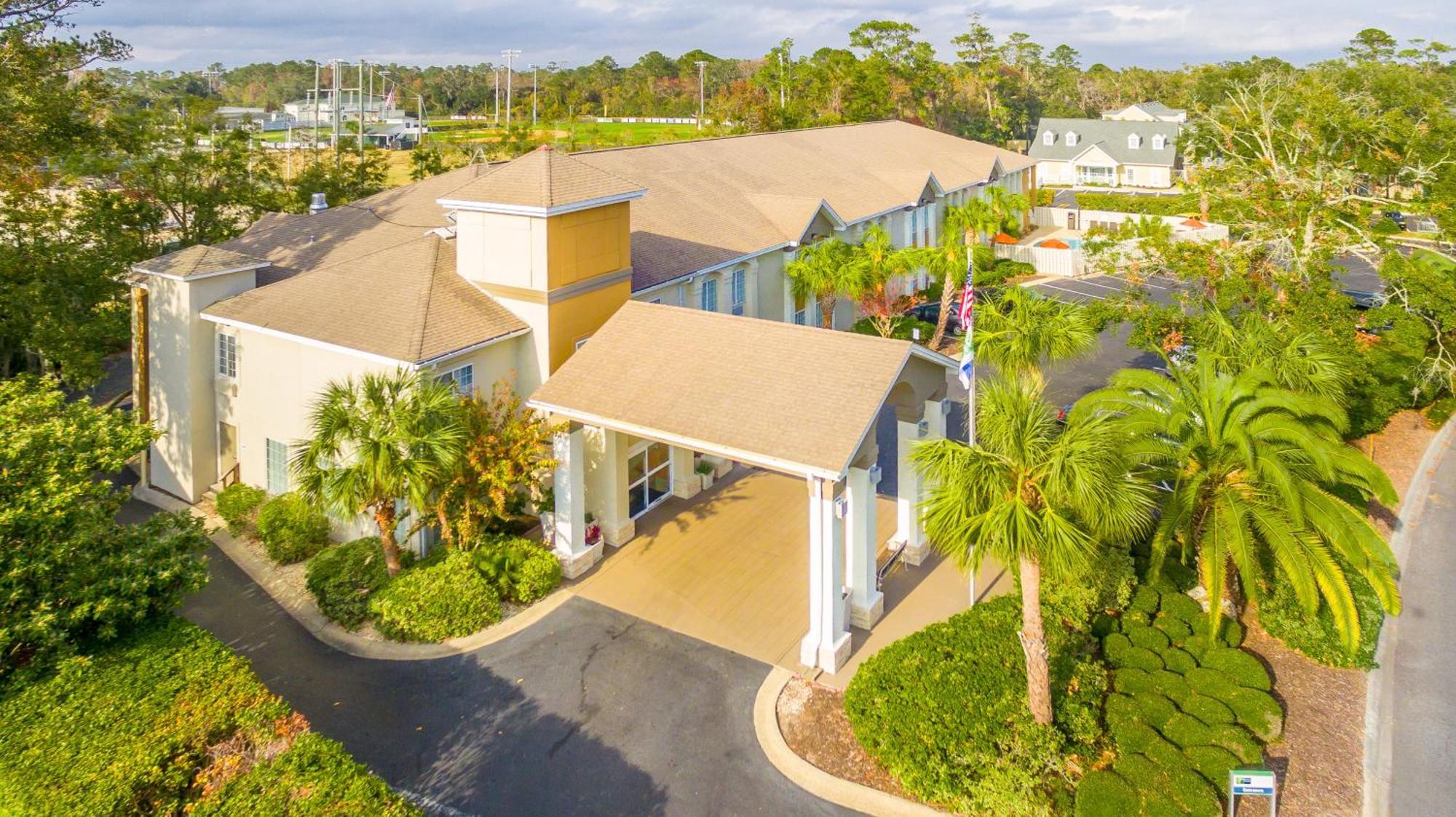فندق هوليداي إن إكسبريس سانت سيمونز آيلاند St. Simons Island المظهر الخارجي الصورة